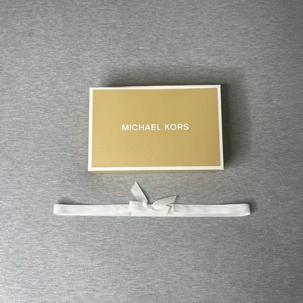 Michael Kors Empty 9”x6” Gift Box with Bow - Picture 12 of 12